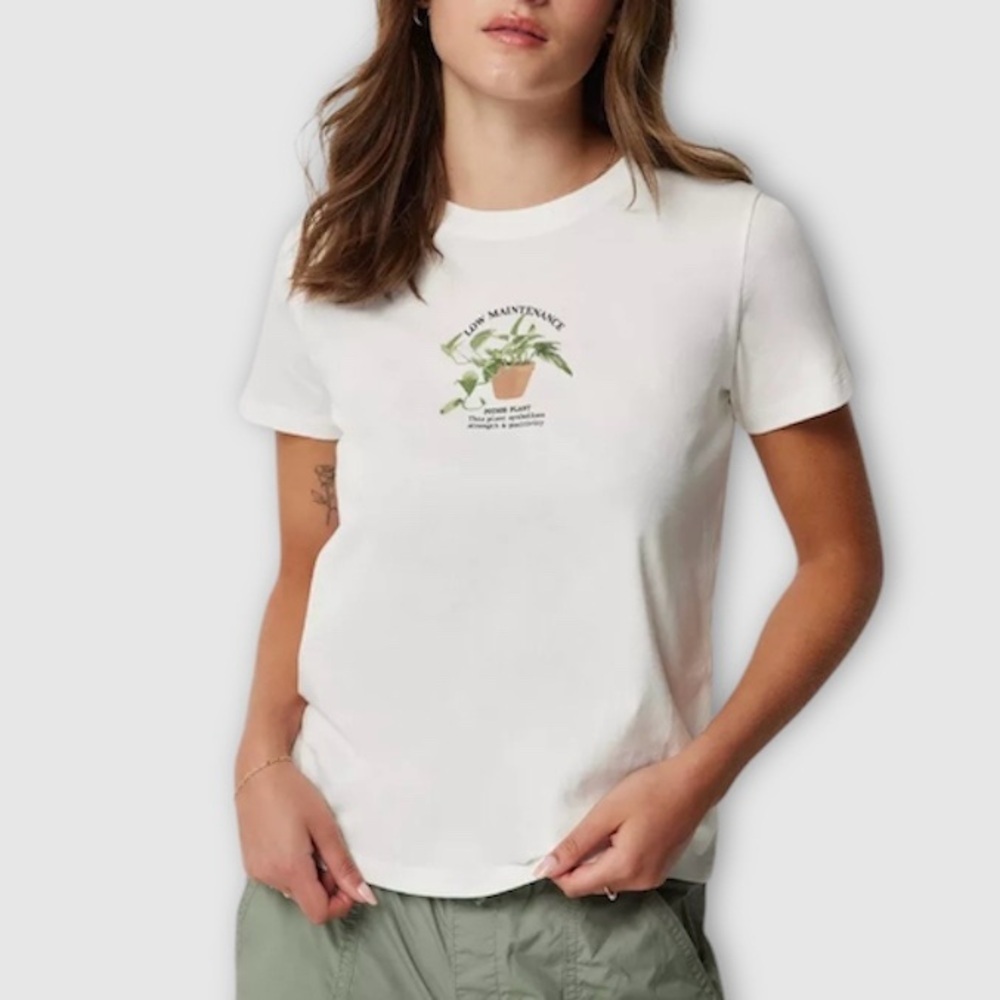 White Minimalist Graphic Tee - Picture 7 of 12